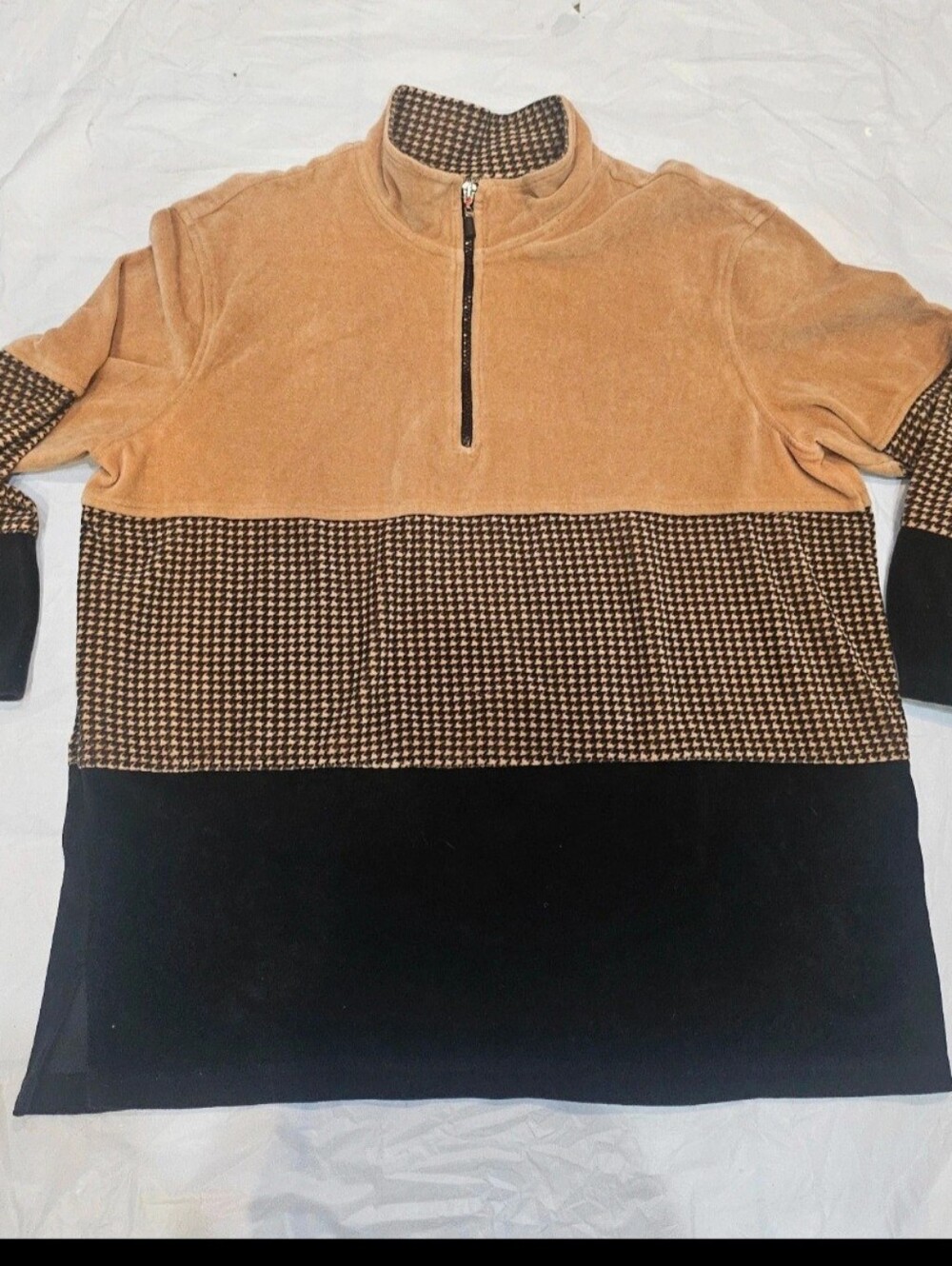 Capacity Woman 1X Colorblock Houndstooth 1/4 Zip Sweater